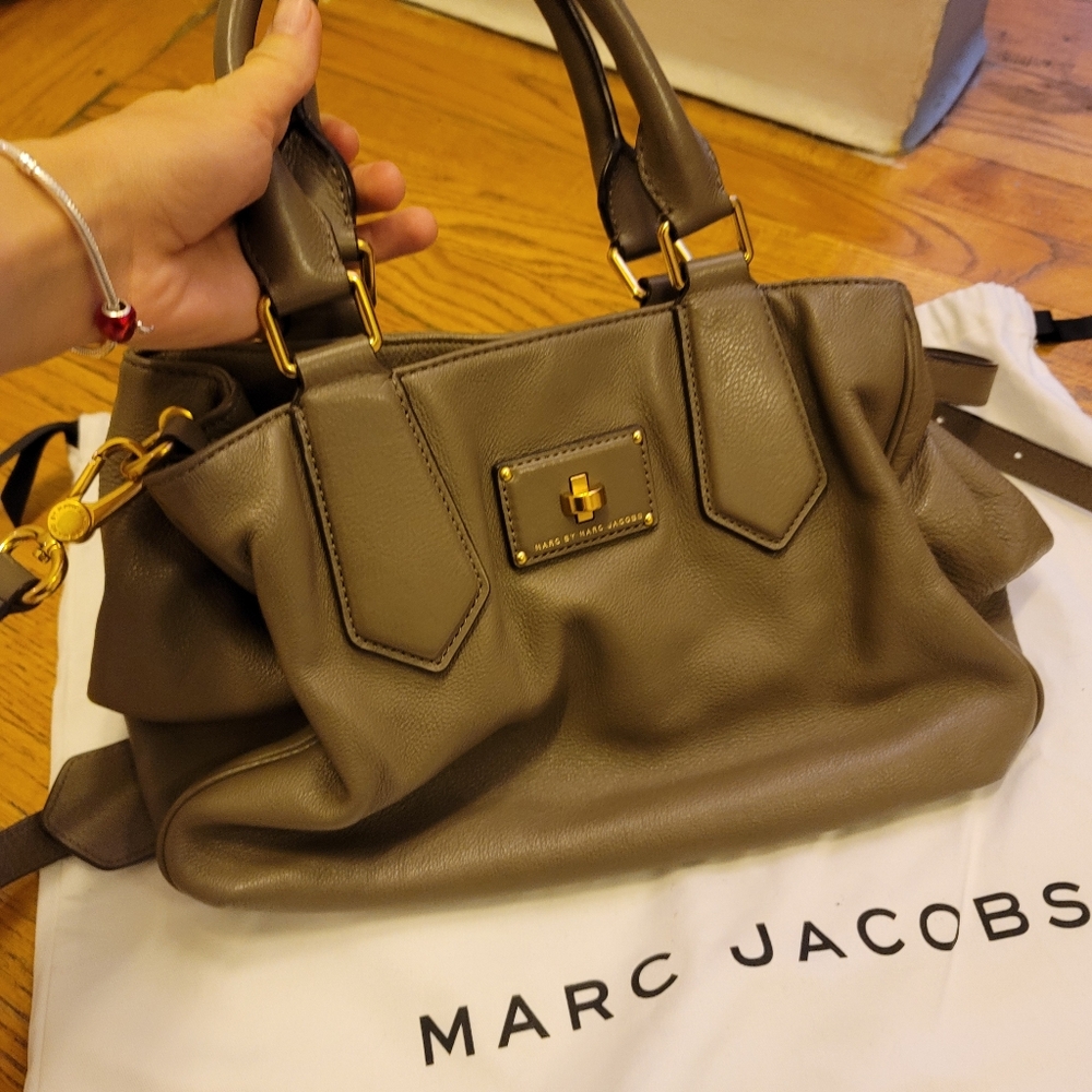 Handbag - Picture 6 of 9